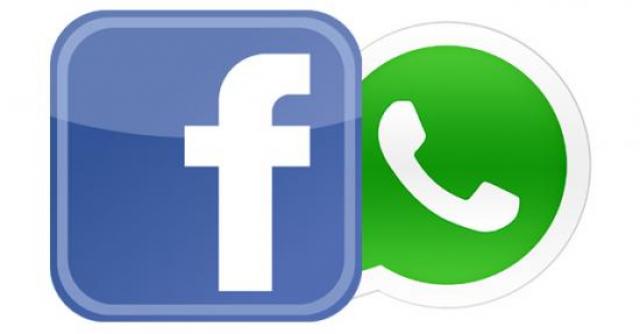 تطبيق فيس بوك و واتساب
