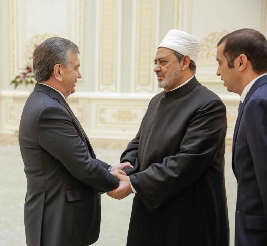 رئيس أوزباكستان وشيخ الأزهر 