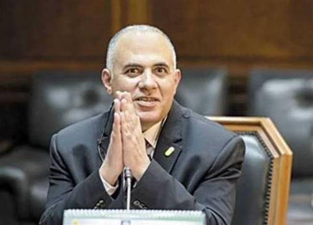  محمد عبد المعطي، وزير الري