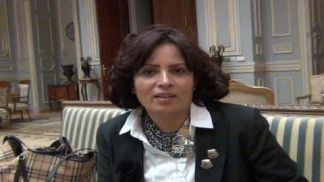  الدكتورة عزة العشماوي