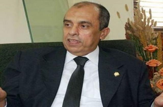 الدكتور عزالدين ابوستيت وزير الزراعة