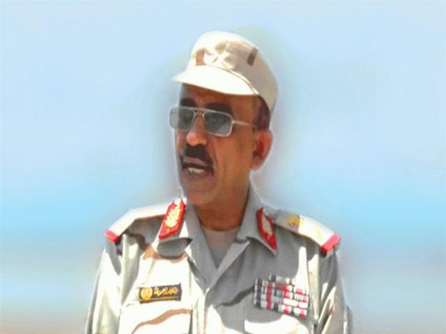  اللواء ركن عبد القادر العمودي مستشار وزير الدفاع اليمنى 