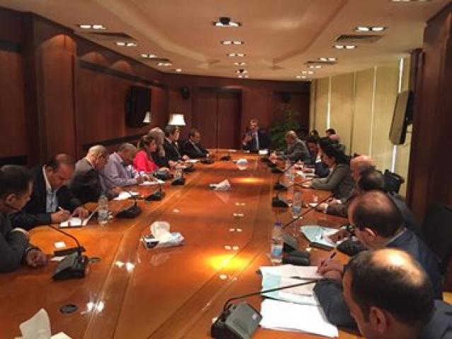   اللواء مازن فهمي يعقد اجتماعا مع ممثلي الوزارات 