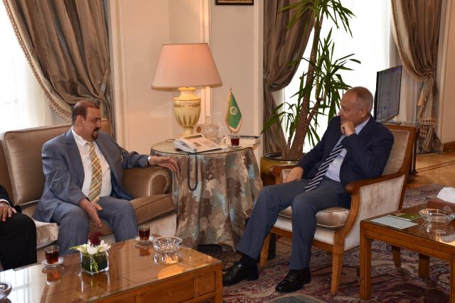 أبو الغيط  خلال لقائه مع رئيس مجلس النواب اليمني