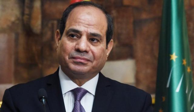 الرئيس السيسى ينشر صورتين لاستاد القاهرة قبل حفل افتتاح أمم إفريقيا