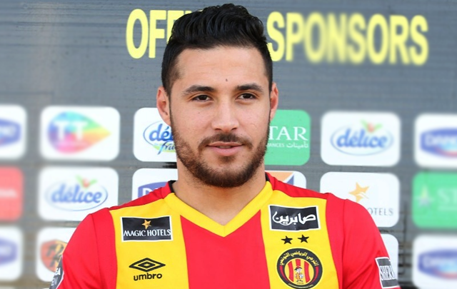 يوسف البلاليلي لاعب المنتخب الجزائري