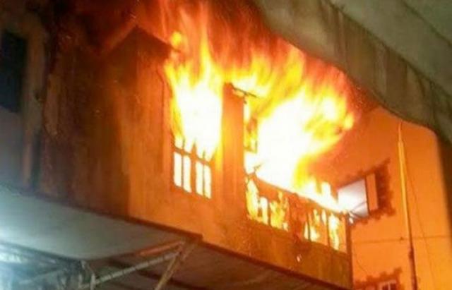 مصرع 5 أشخاص من أسرة واحدة في حريق شقة في عابدين