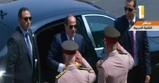 الرئيس عبد الفتاح السيسي يصل مقر الكلية الحربية