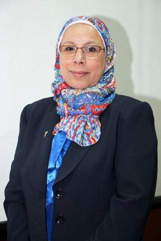 الدكتورة فاطمة أحمد