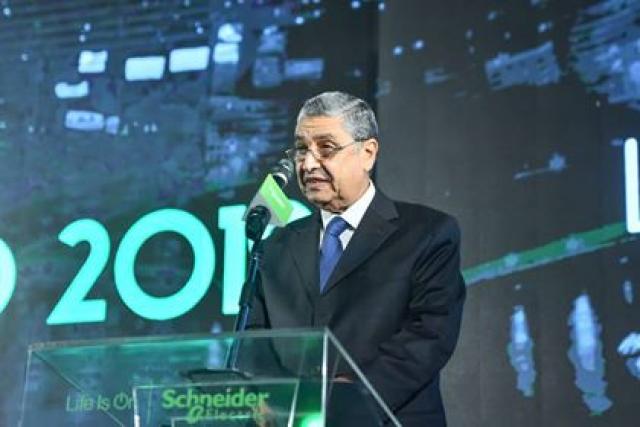  الدكتور محمد شاكر وزير الكهرباء والطاقة المتجددة