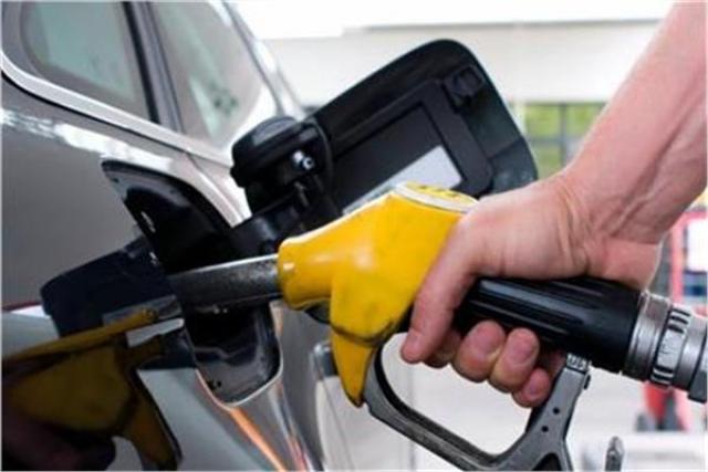  خفض أسعار  منتجات البنزين 