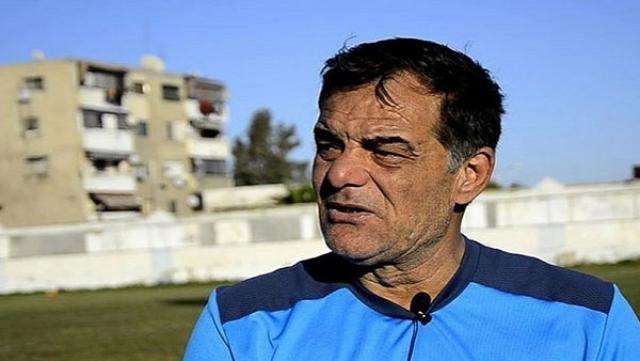 محمد فايز المدير الفني للفريق الأول لكرة القدم بنادي الشرقية