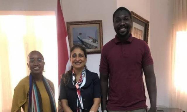 سفيرة مصر لدى السنغال تستقبل الشباب