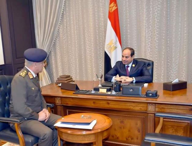 السيسي يستقبل وزير الدفاع