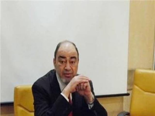 محمد عبده إسماعيل رئيس الشعبة العامة للمستلزمات الطبية