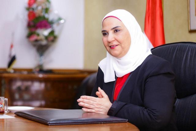  نفين القباج وزيرة التضامن الاجتماعي