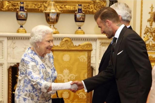 بيكهام يحتفل باليوبيل البلاتينى للملكة إليزابيث: 70 عاما من القيادة الملهمة