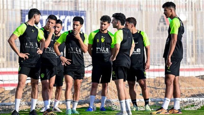 جلسة بين لاعبي الزمالك وجوميز قبل تدريب اليوم