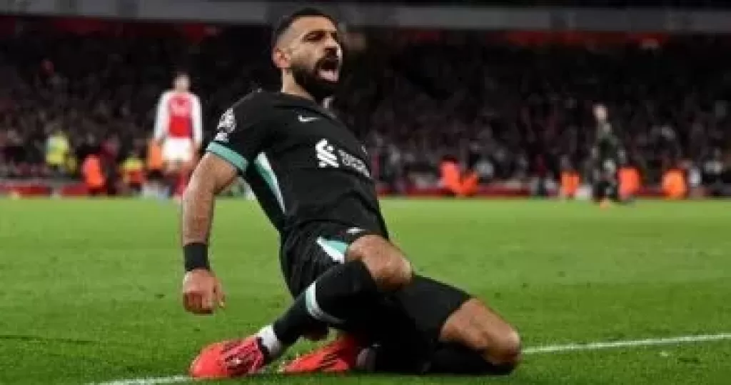 محمد صلاح يتفوق على ميسي ويزاحم رونالدو في سباق هداف القرن